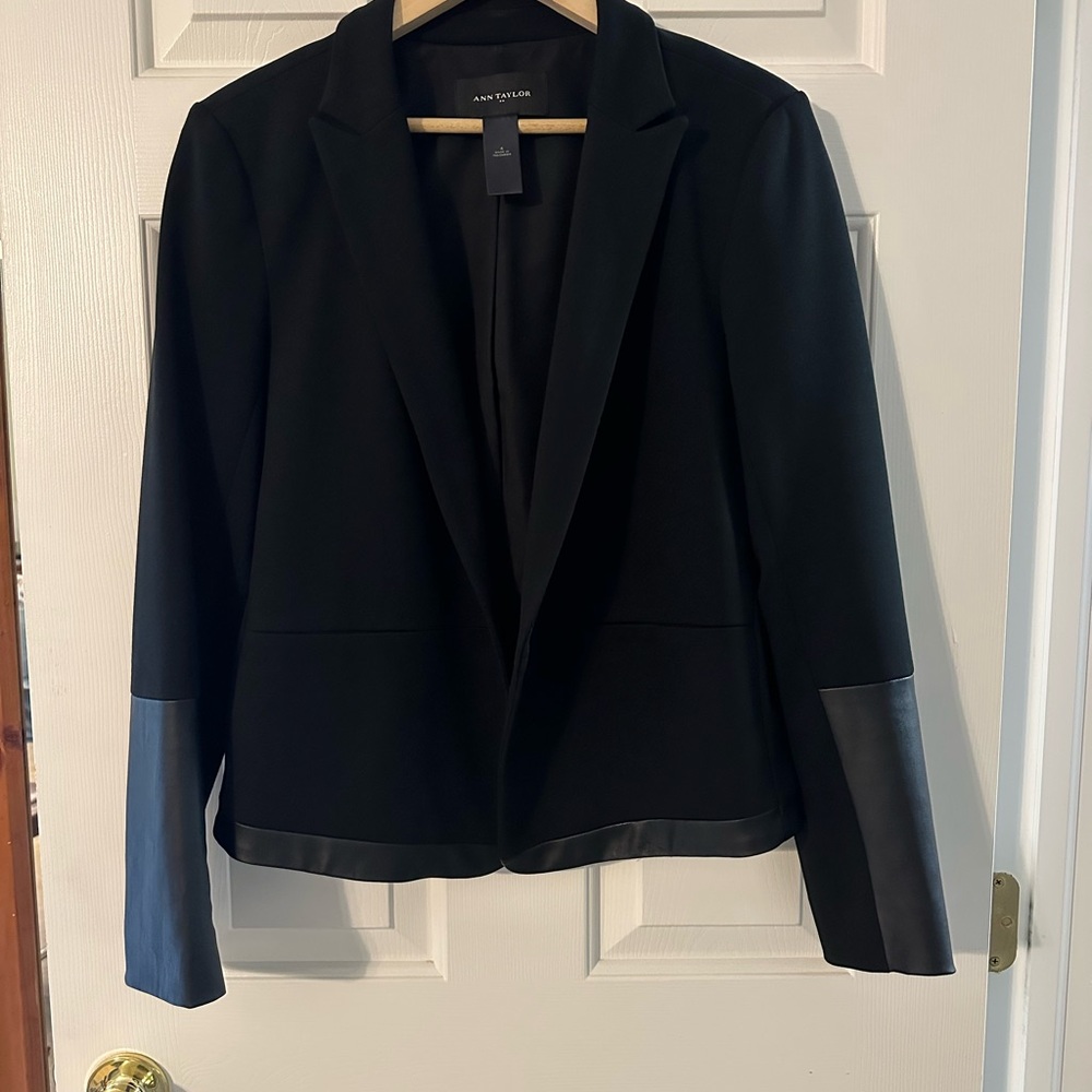 Ann Taylor Black Tailored Blazer Professional Wear